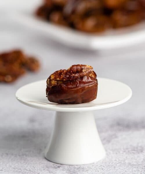 Fardh Dates with Caramelised Pecan - main