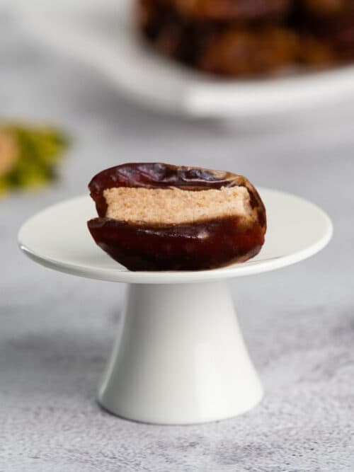 Kholas Dates with Homemade Rahash - main